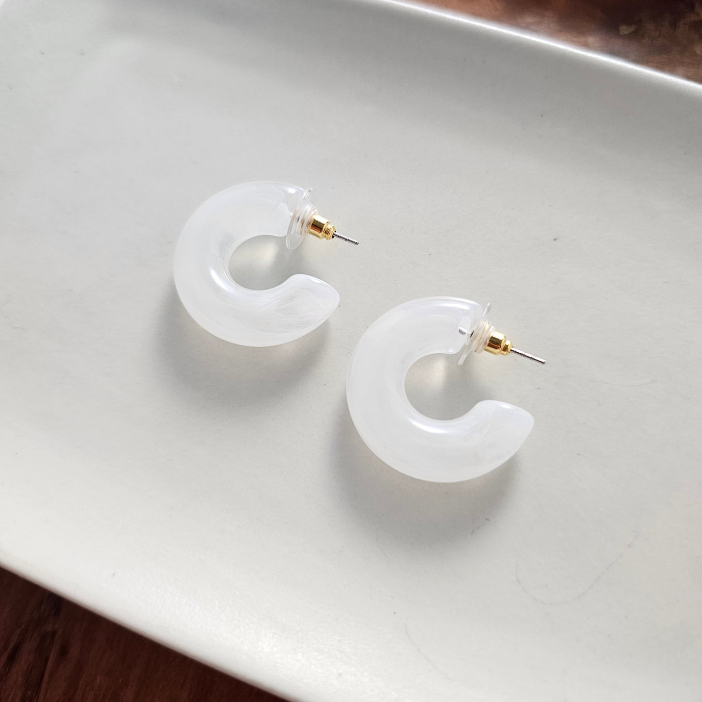 Chloe Hoops - White